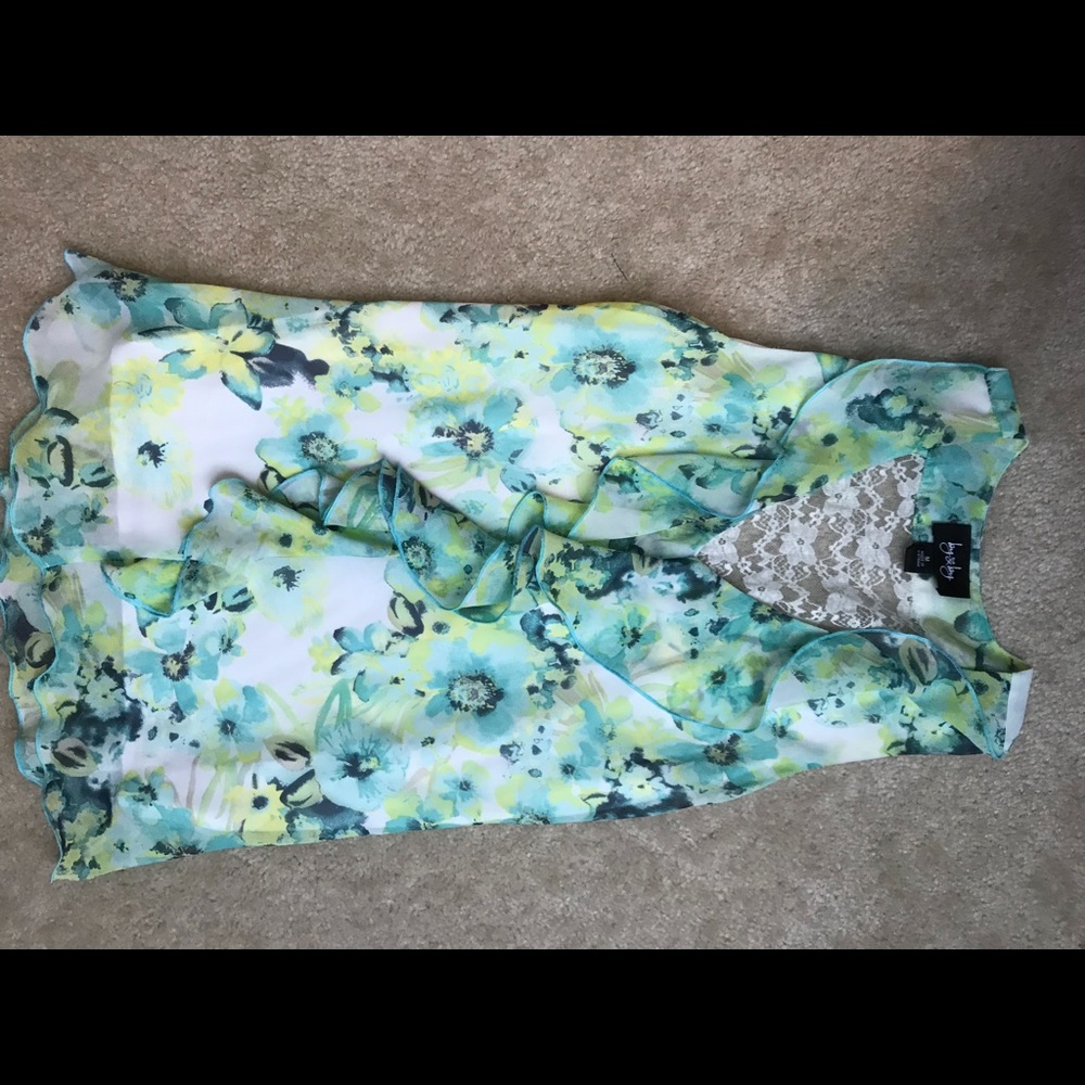 Floral and lace tank top